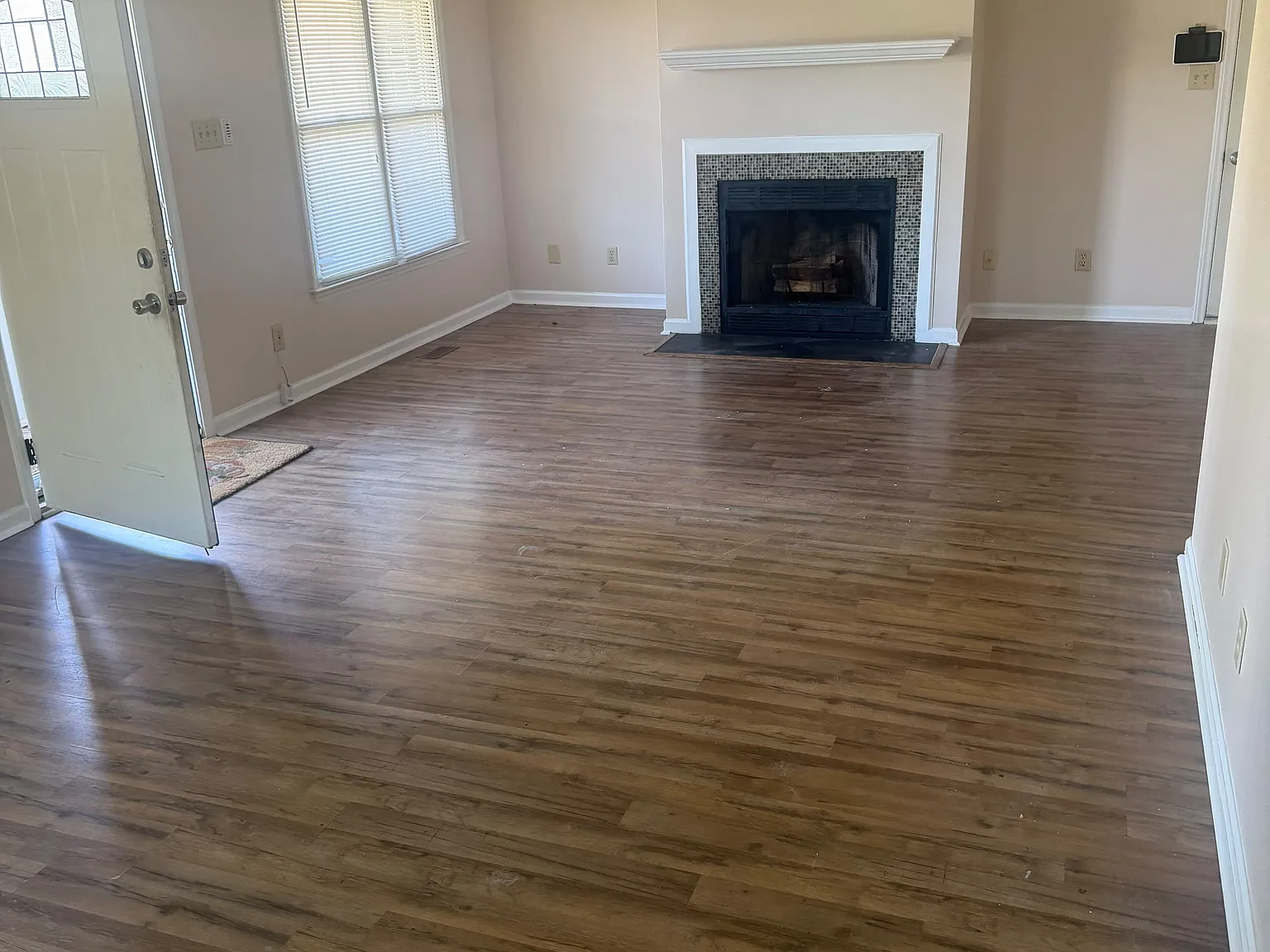 3 bed, 1400 sqft, $1,750 — Photo 4