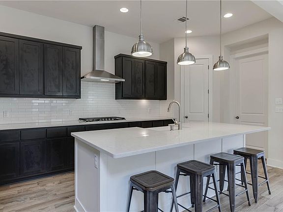 4th image of 5213 Rain Lily Dr