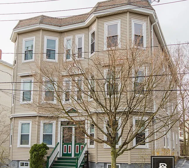 128 Minden St #3 — Photo 11