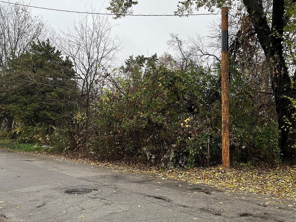 2nd image of 2022 W 43rd St