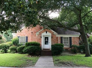 2103 Swift Blvd, Houston, TX 77030