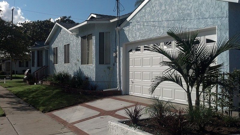 1st image of 2737 Spreckels Ln