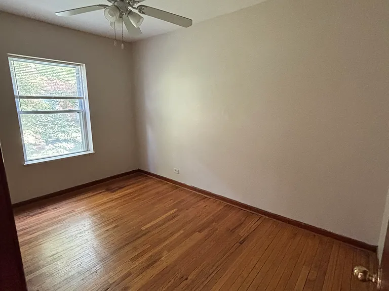 3159 W Argyle St #2B — Photo 11