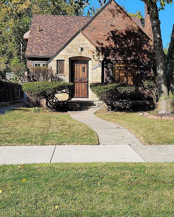 1st image of 14209 Warwick St