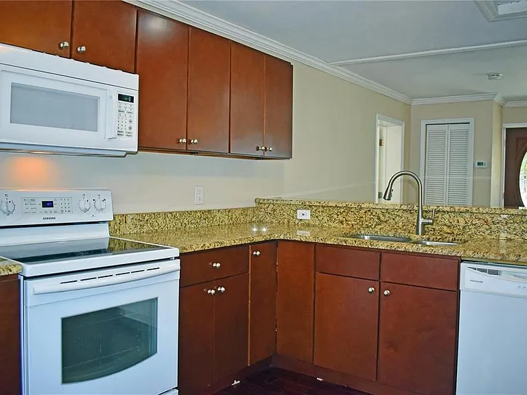 4311 W Virginia Ave — Photo 9