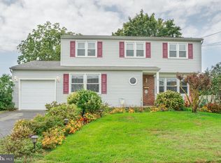 1310 Hammond Rd, Burlington, NJ 08016