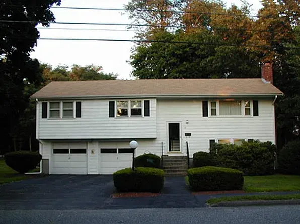 12 Madonna St, Natick, MA 01760