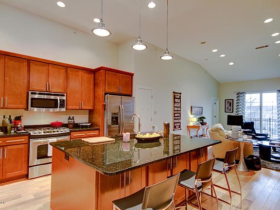 2nd image of 755 Bagley Ave SE #4