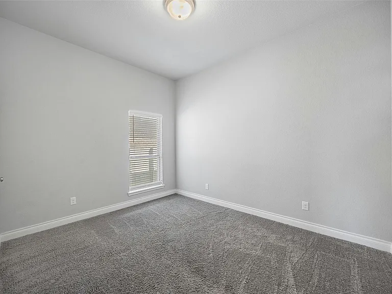 169 Belford St — Photo 22