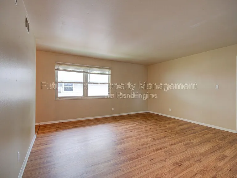 1315 Argo Ln #4 — Photo 5