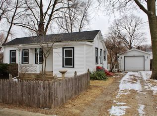 108 N Van Buren St, Newark, IL 60541