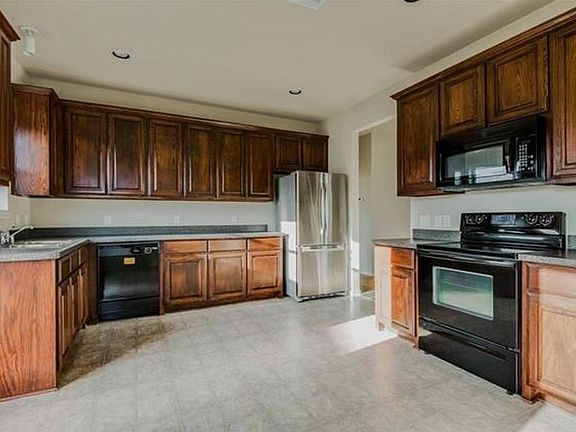 2nd image of 260 Flatwood Dr