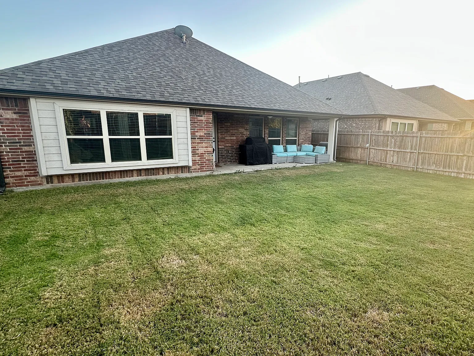 3 bed, 1847 sqft, $2,100 — Photo 4
