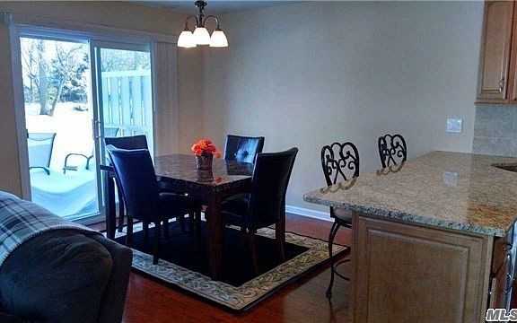 5th image of 301 Sara Cir