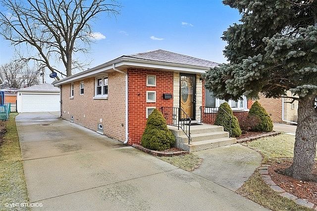 1st image of 8224 W Agatite Ave