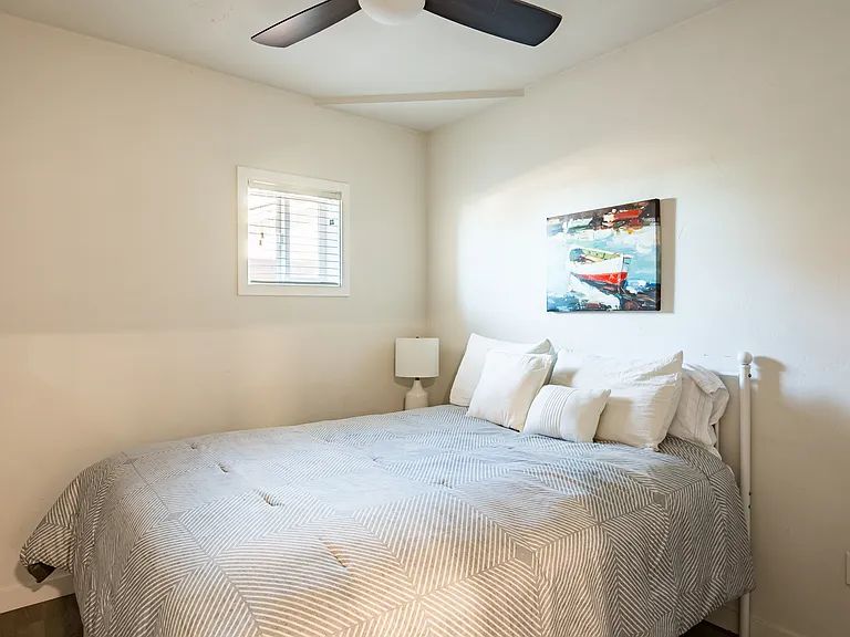 1078 Cosmo Ave — Photo 13