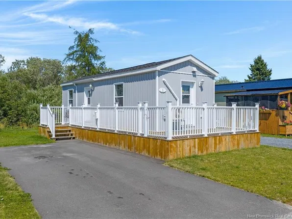 1 Kingfisher Rd, Saint John, NB E2J 3W8