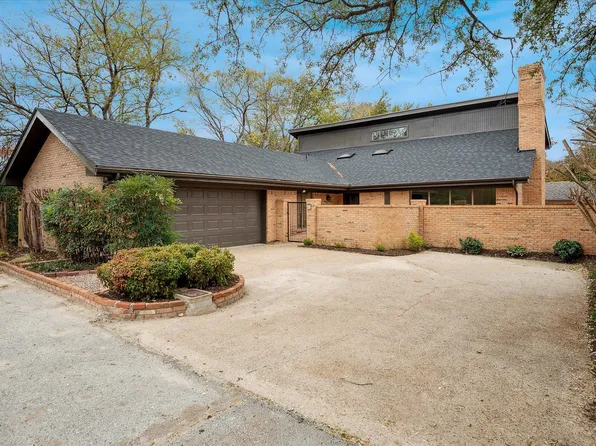 62 Legend Rd, Benbrook, TX 76132