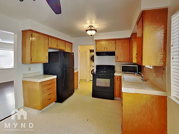 3rd image of 2516 I St APT 4