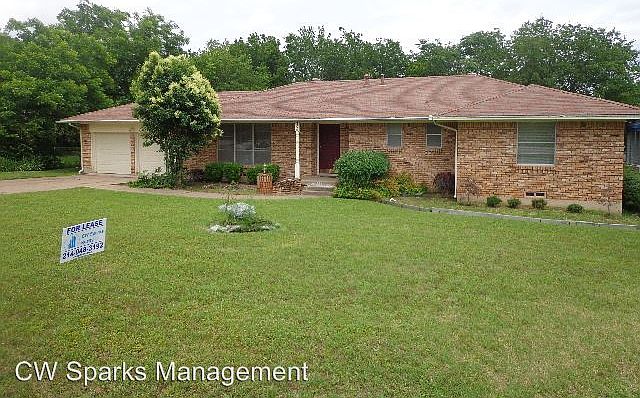 1st image of 206 Bob White St