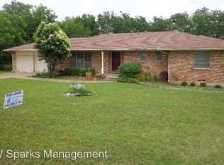 206 Bob White St, Desoto, TX 75115