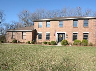 4374 Boomer Rd, Cincinnati, OH 45247