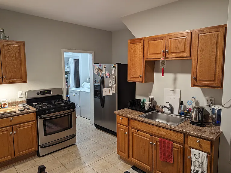 621 Kirtland St — Photo 53