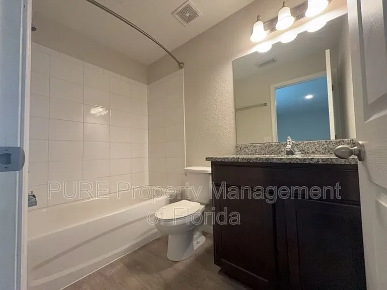 15057 SW 21st Ter — Photo 26
