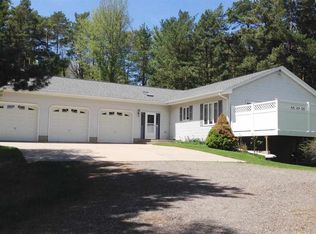 2322 Norwood St, Marquette, MI 49855