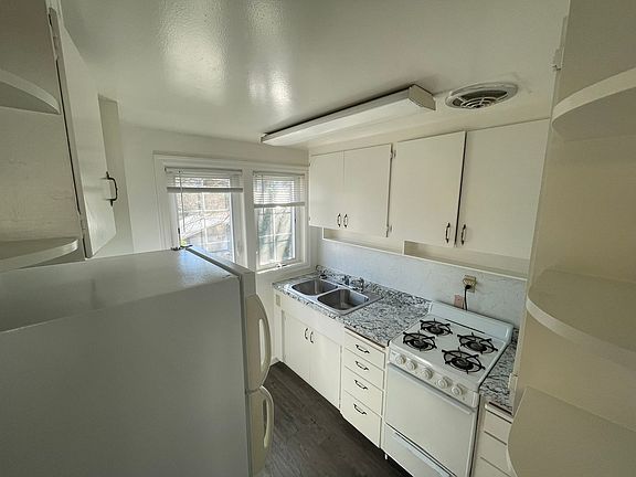 5th image of 1166 NE Freemont Ave #1122