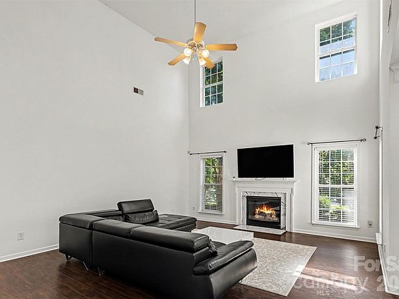 4th image of 3708 Leela Palace Way