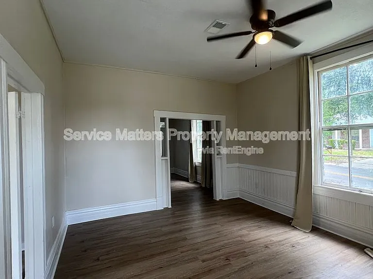 1319 W Jackson St — Photo 4