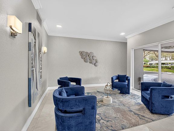 5th image of 7786 Lakeside Boulevard #684