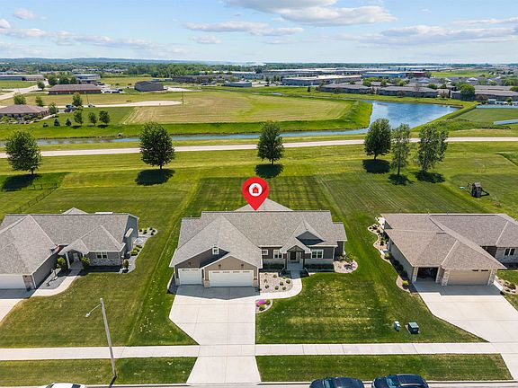 2nd image of 2157 Fox Point Cir