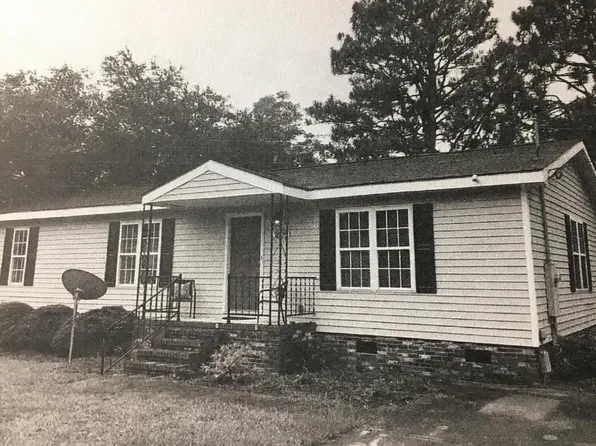 1809 Lambeth Street, Lumberton, NC 28358