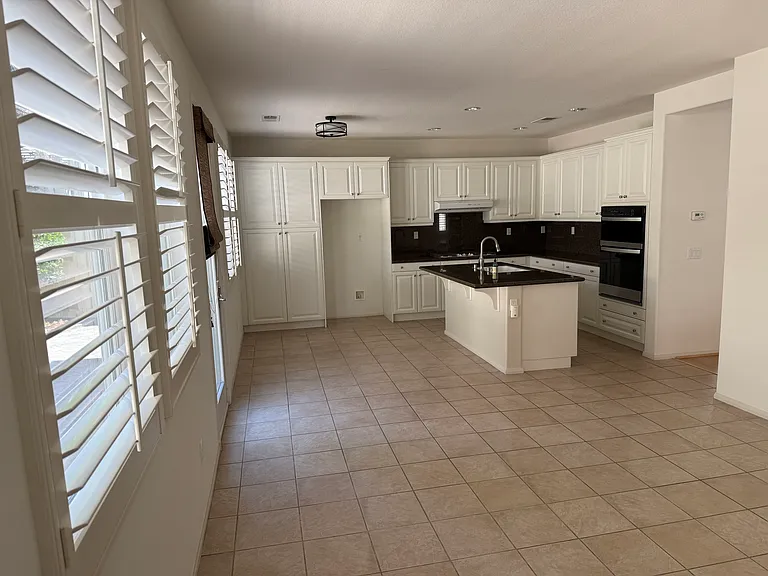600 Clearwater Creek Dr — Photo 9