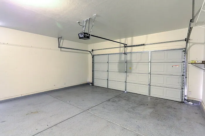 14441 S Avenida Castano — Photo 20