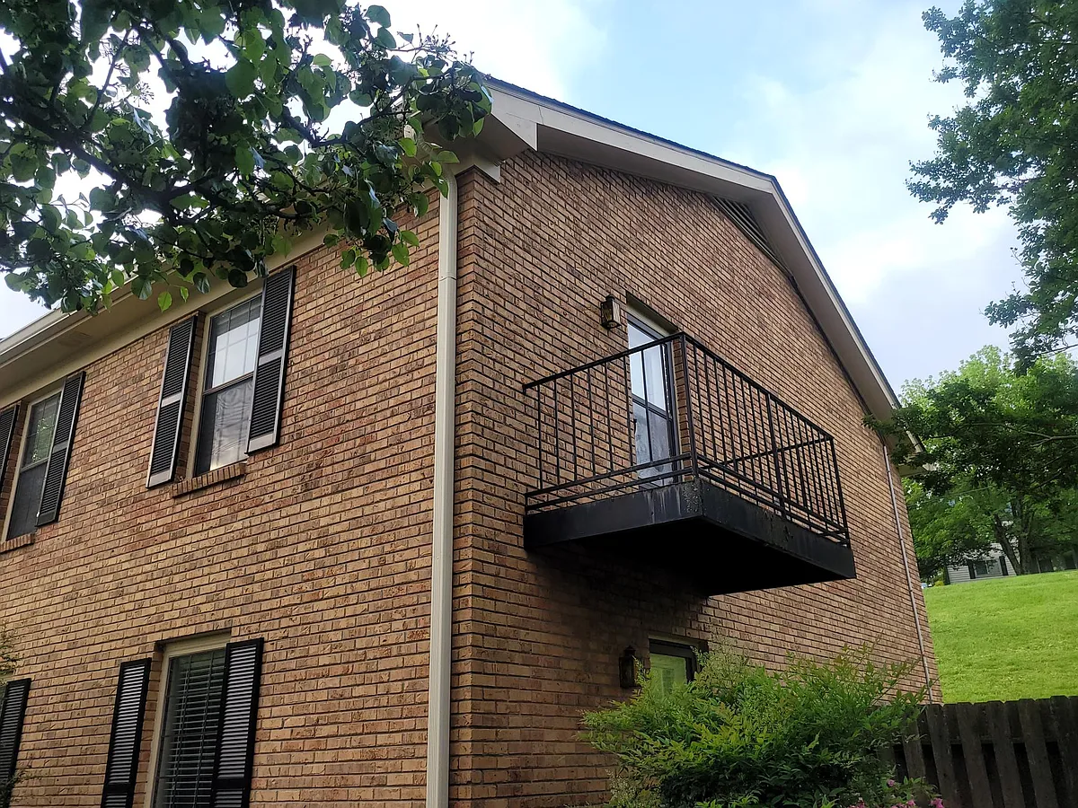 Building Photo - 760 Fox Ridge Dr #760