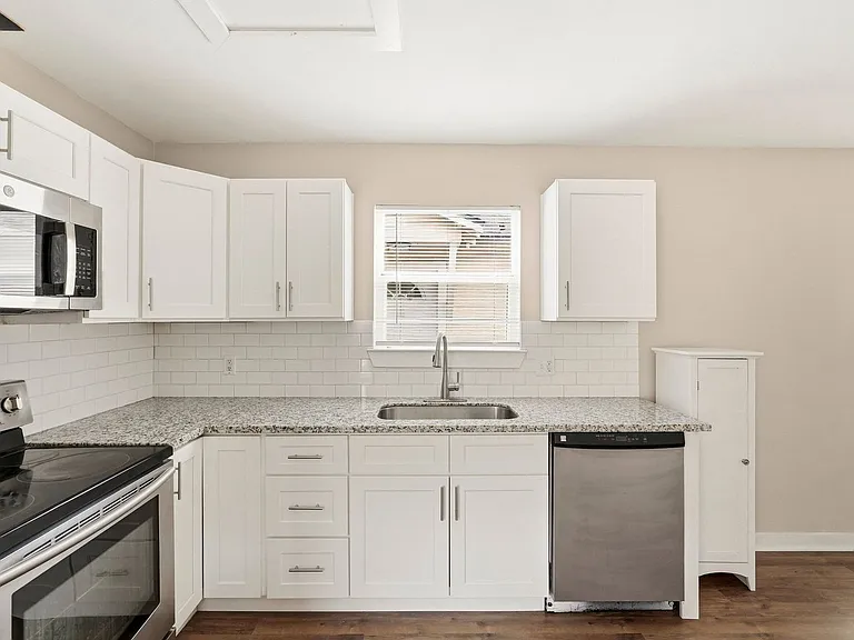 3822 Lila St — Photo 9