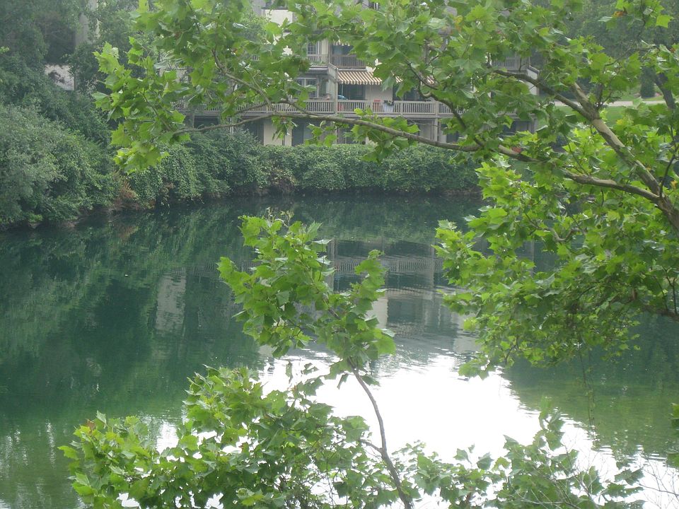 2nd image of 1237 Lake Shore Dr #274