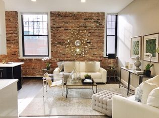 6 Hamilton Pl #405, Boston, MA 02108