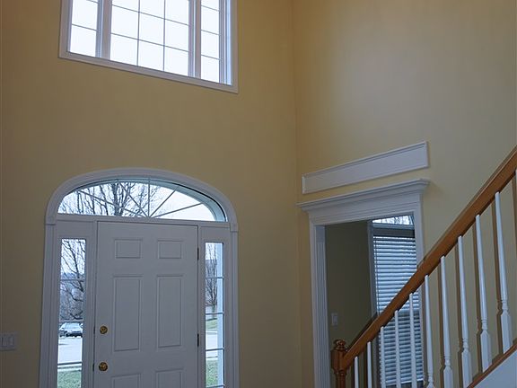 3rd image of 865 Ashridge Ct