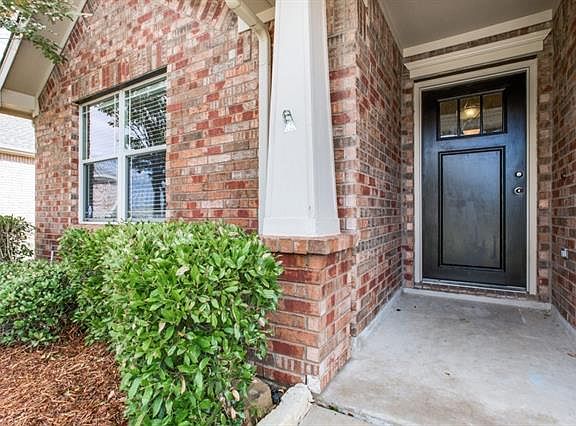 3rd image of 2704 Watercress Dr