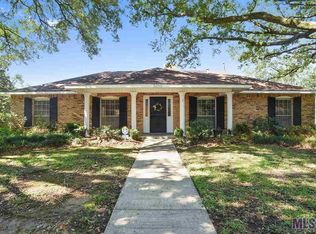 5290 Timber Cove Dr, Baton Rouge, LA 70808