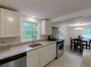 12 Ardmore Rd, Holland, MA 01521