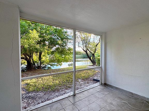 5th image of 815 W Boynton Beach Blvd APT 4104
