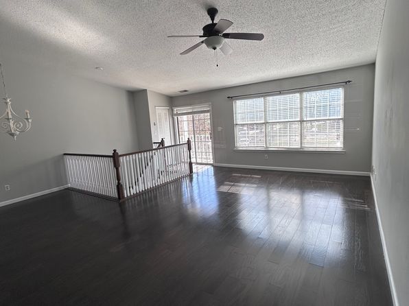 86 Secretariat Ct