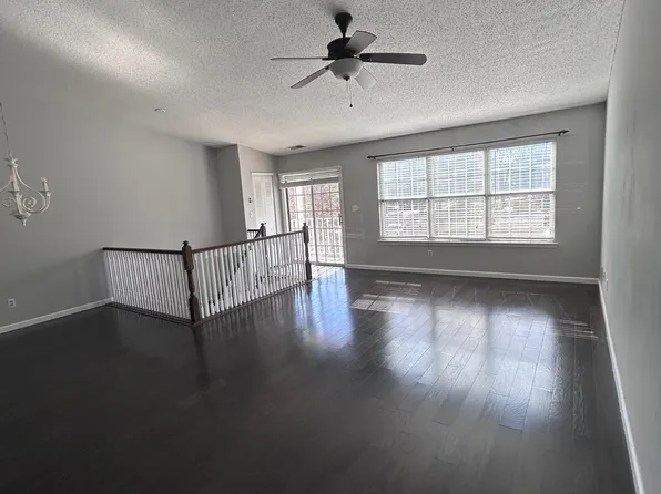 86 Secretariat Ct, Tinton Falls, NJ 07724