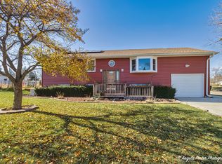 1121 Cherry St, Lake In The Hills, IL 60156
