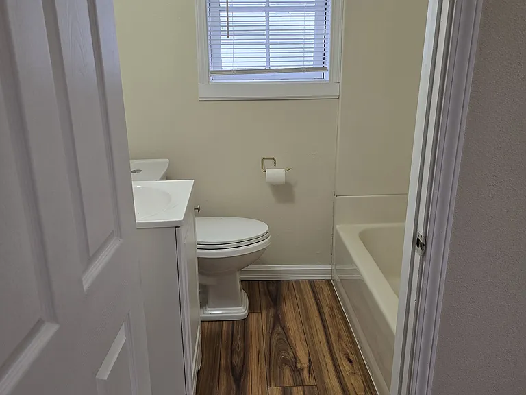 2052 SE Morrison St #2 — Photo 6